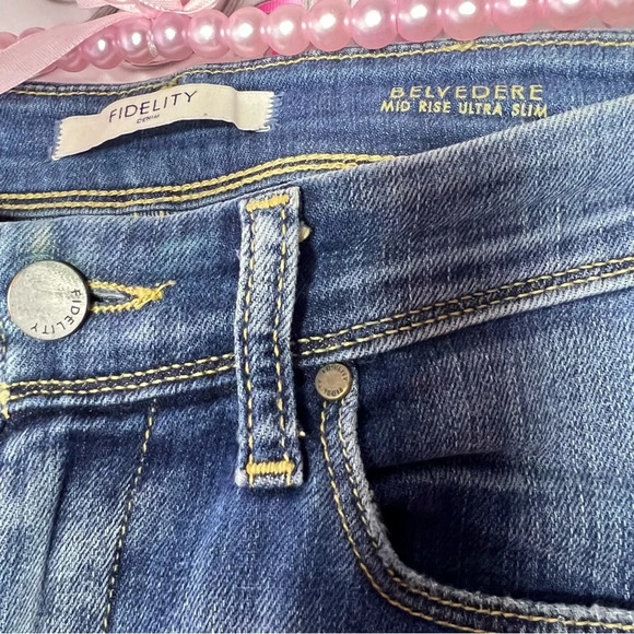 Fidelity jeans denim  skinny leg size 24 pants stretchy soft comfy blue jeans - Picture 2 of 8